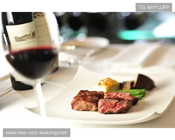 东契奇休赛期天天吃牛排配红酒，自律人设碎一地？