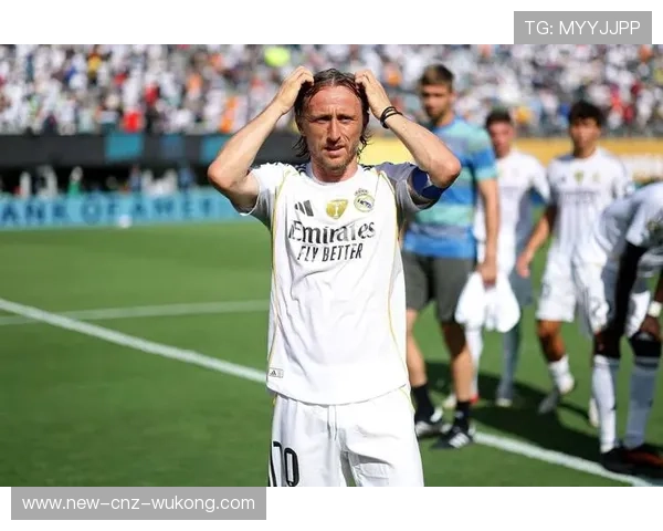 卡马文加接班莫德里奇与克罗斯的中场过渡分析