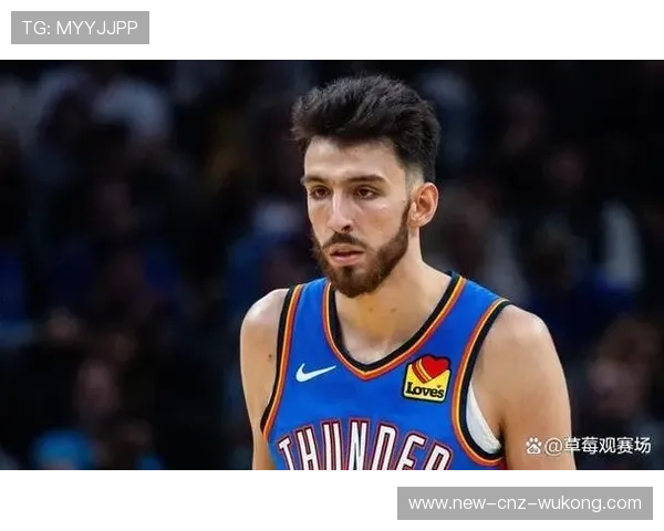 切特·霍姆格伦挡拆拉开防线 提升内线得分效率明显