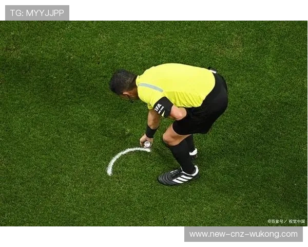 任意球拖延判罚如何界定？裁判应该注意哪些细节